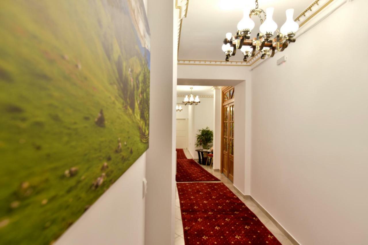 Top Royal Central Braszów Zewnętrze zdjęcie